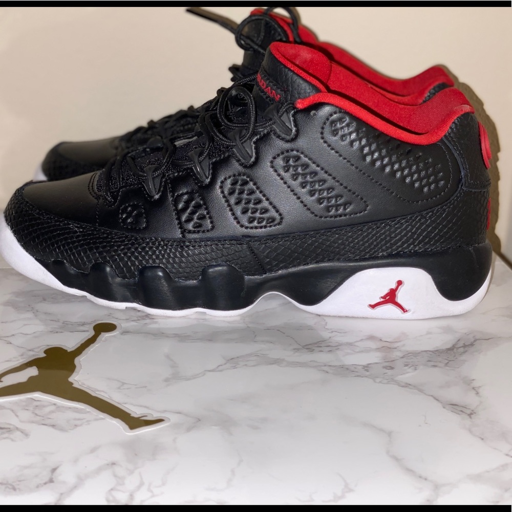 Gently used Jordan 9 Retro Low